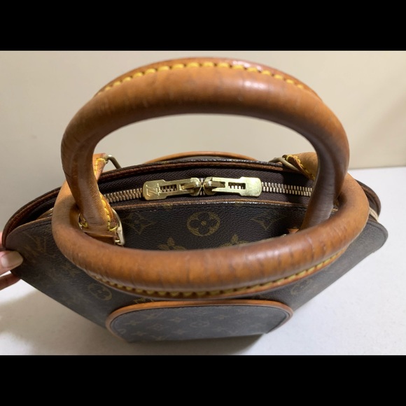 Louis Vuitton Ellipse MM Monogram - Picture 8 of 16
